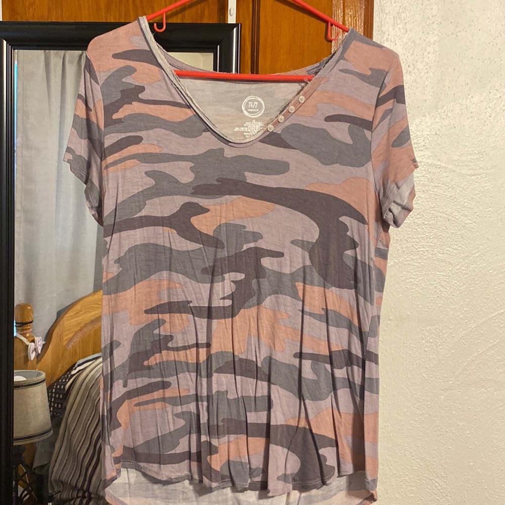 Size medium 24/7 top